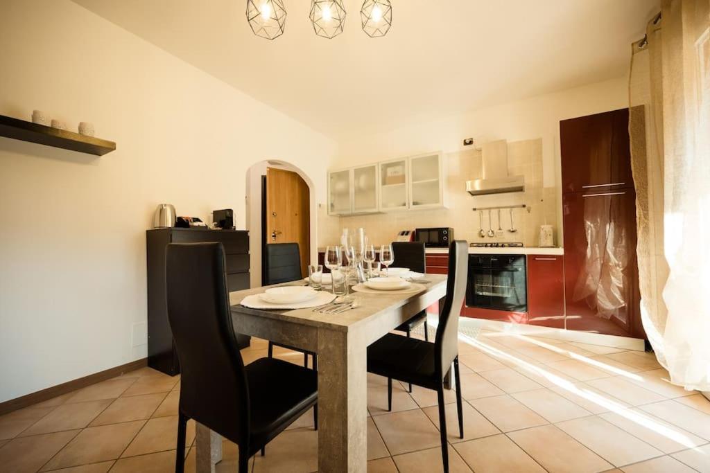 Oliva Apartment - Featuring A Private Garden And Access To A Pool Barcuzzi Exterior foto